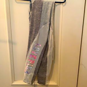Victoria’s Secret Pink leggings